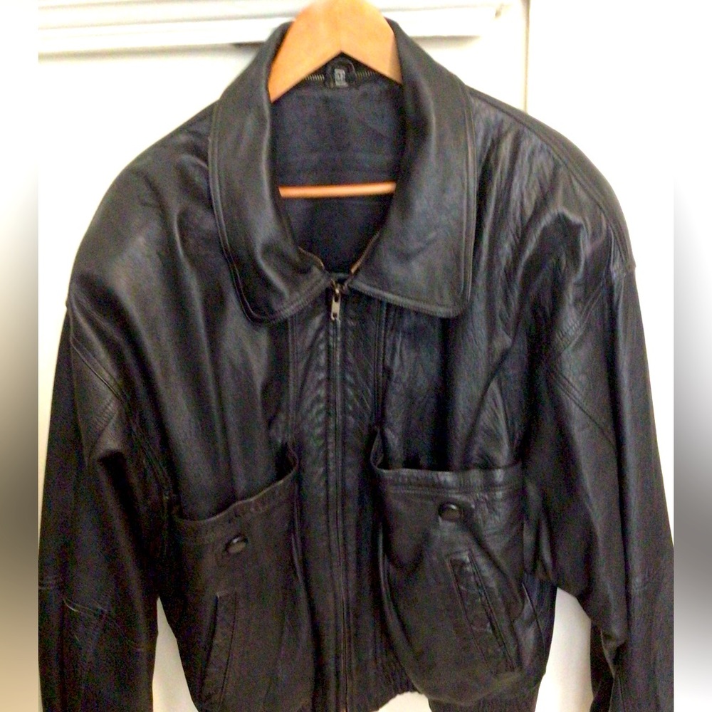 Vintage men’s leather motorcycle jacket,black size 48 euro,style 80
